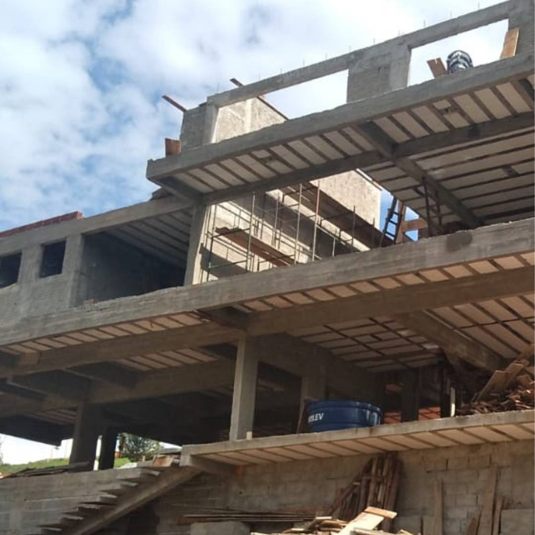 Laje treliçada pré-moldada produzida pela Vale Lajes em Taubaté SP para obras residenciais e comerciais